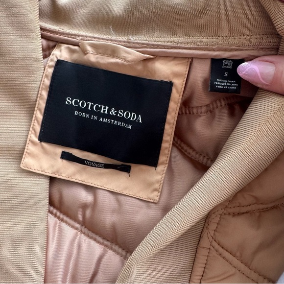 Tan Quilted Vest with Belt - Picture 4 of 6